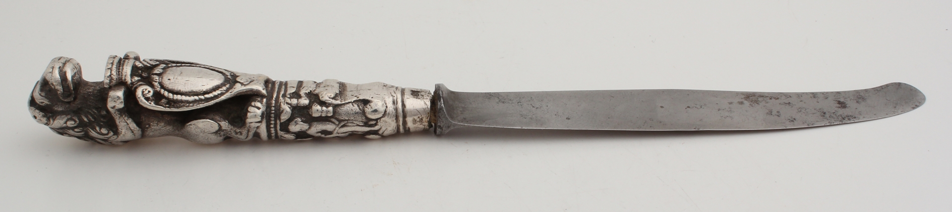 Zilveren antiek mes