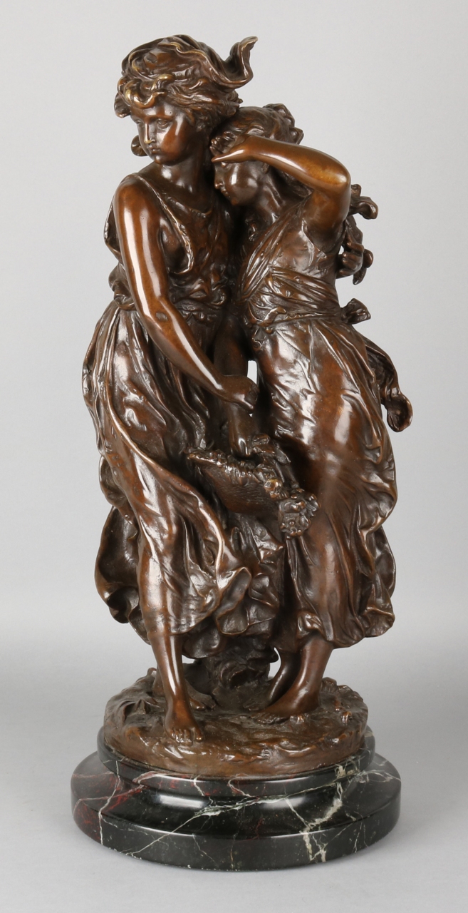 Bronzen beeld Moreau, 'Twee dames'. 
