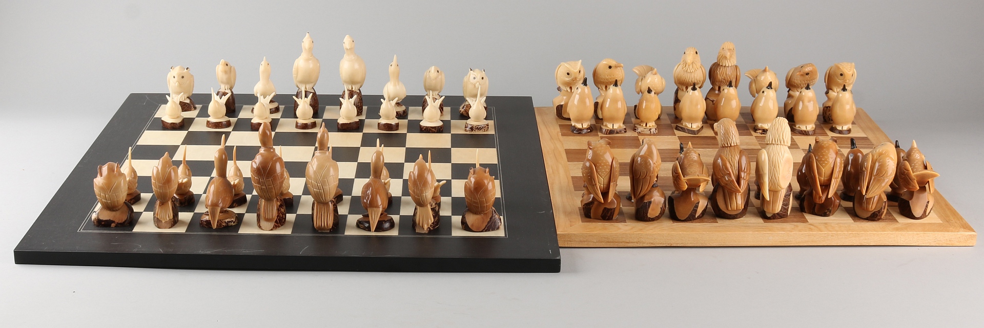 2x Taqua noten gesneden schaakspel