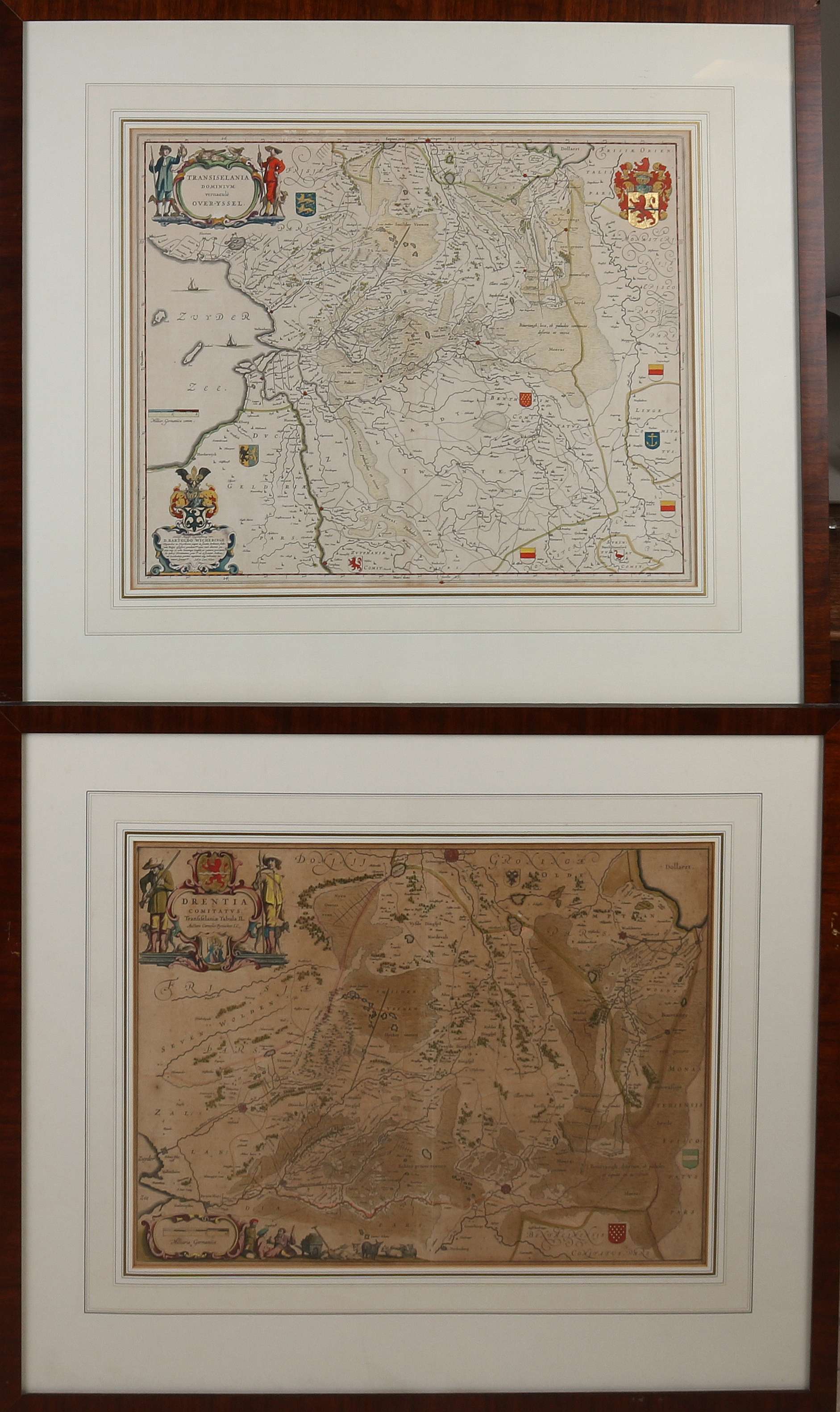 Twee antieke landkaarten