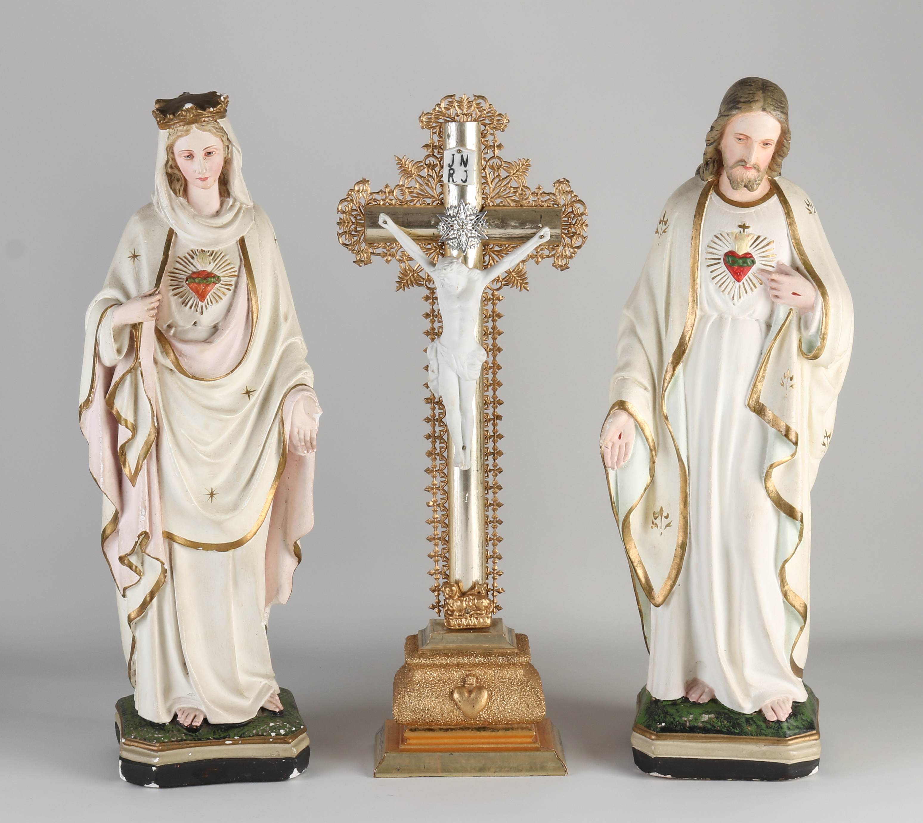 Drie antieke Heilige figuren