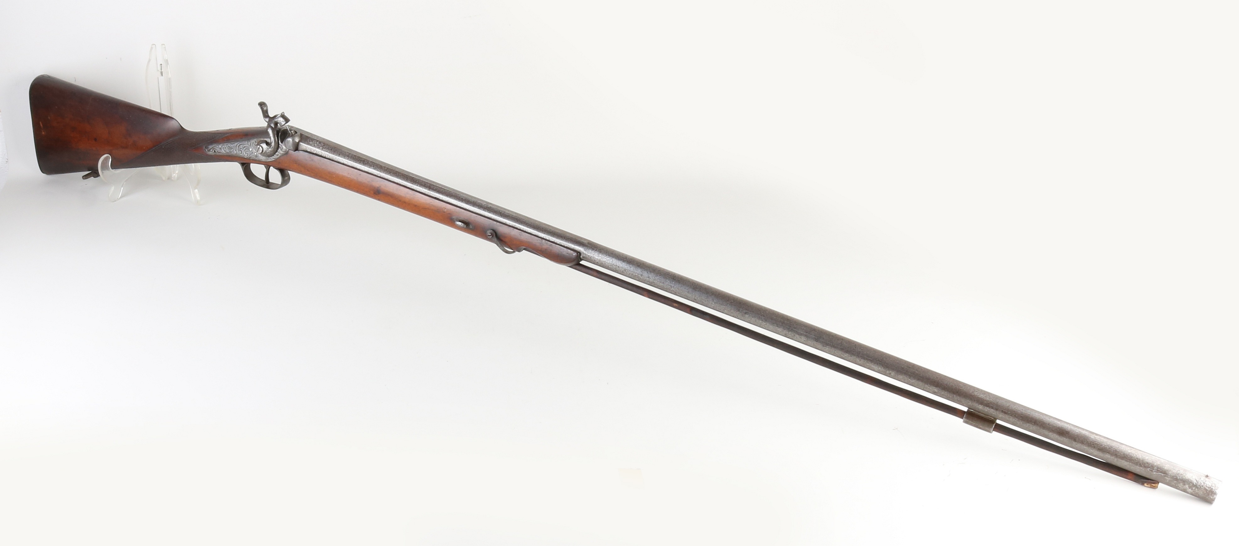Lang enkelloops geweer, L 141 cm.
