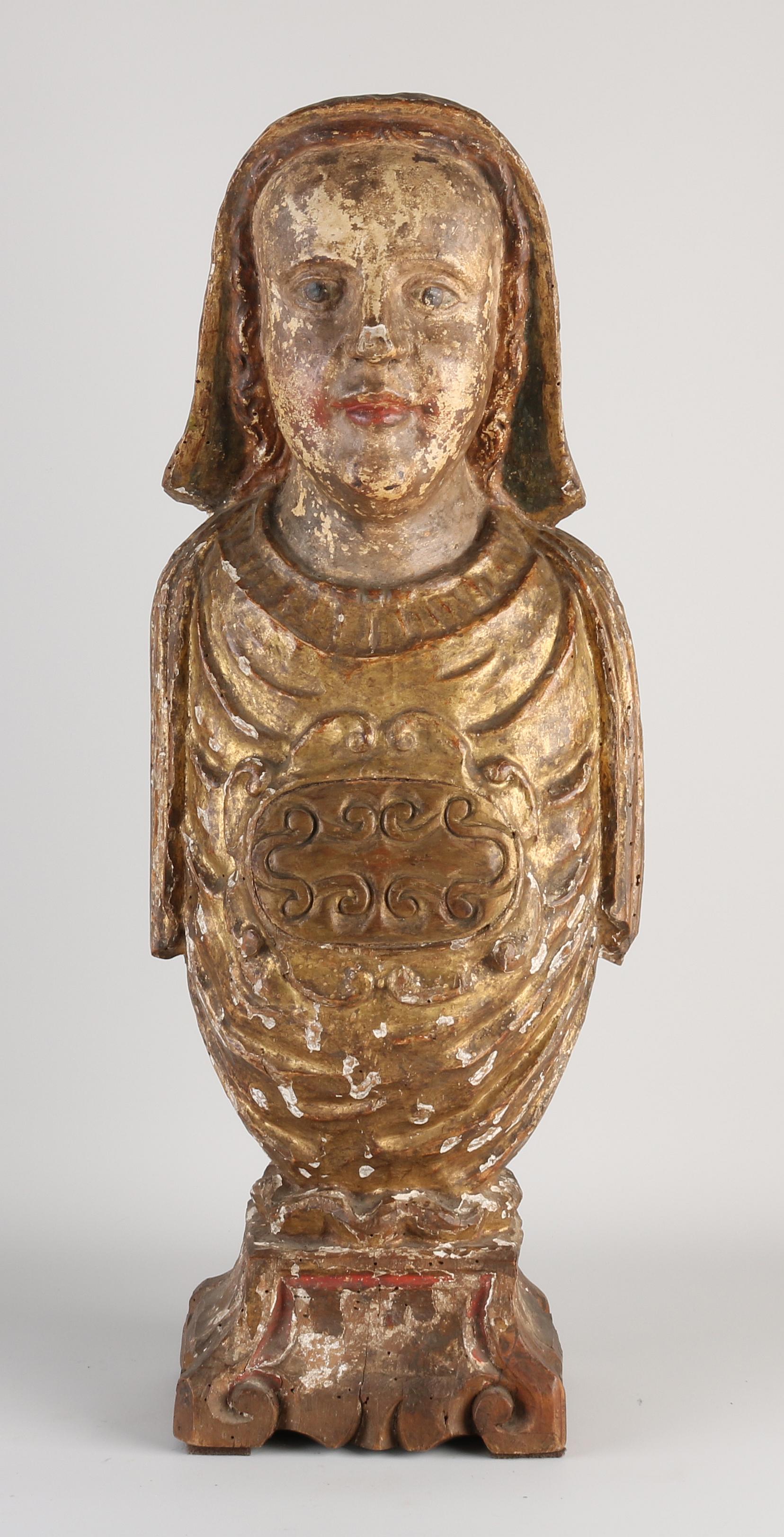 16e - 17e Eeuwse buste, H 58 cm.