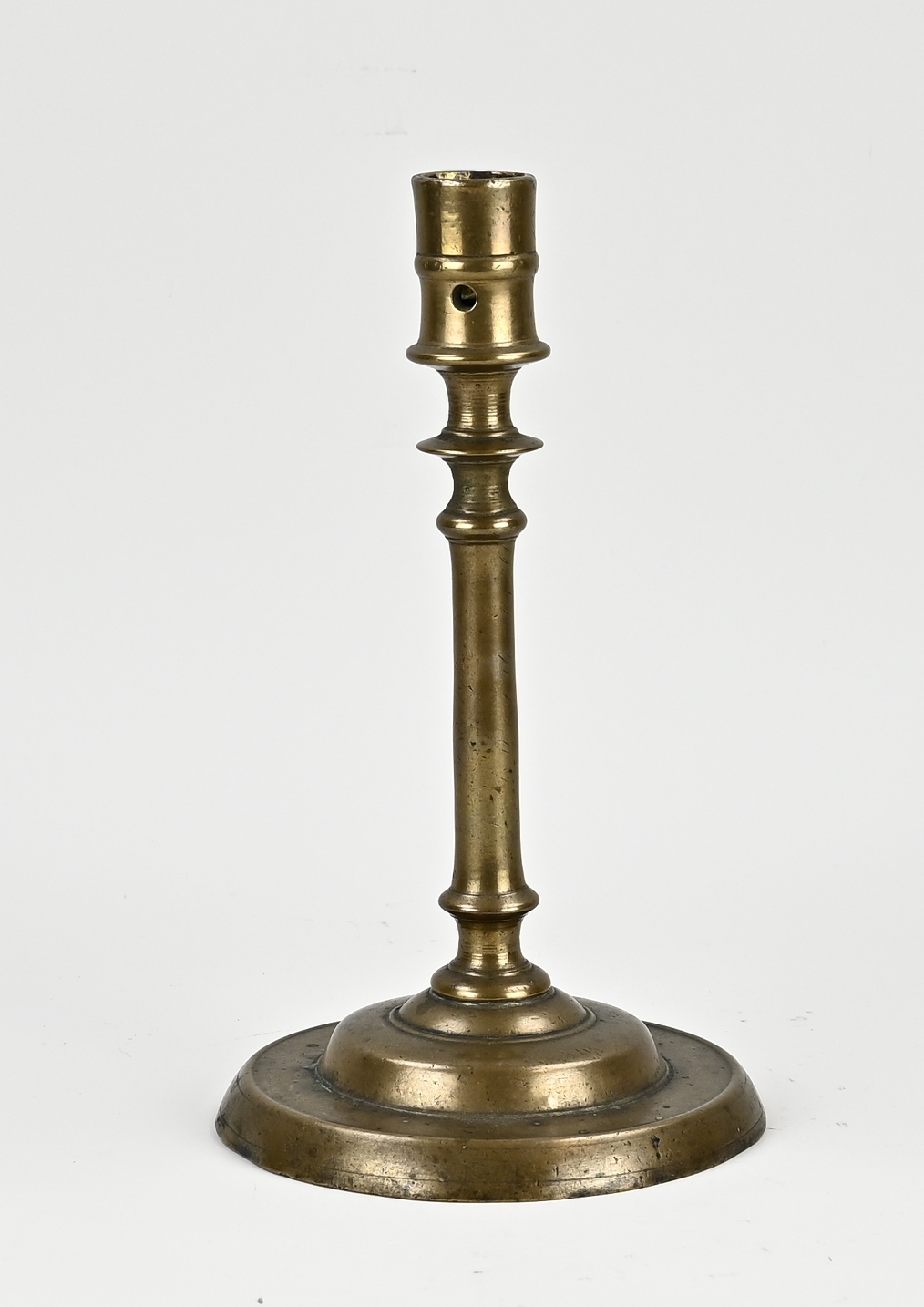 17e Eeuwse bronzen kandelaar , H 23 cm.