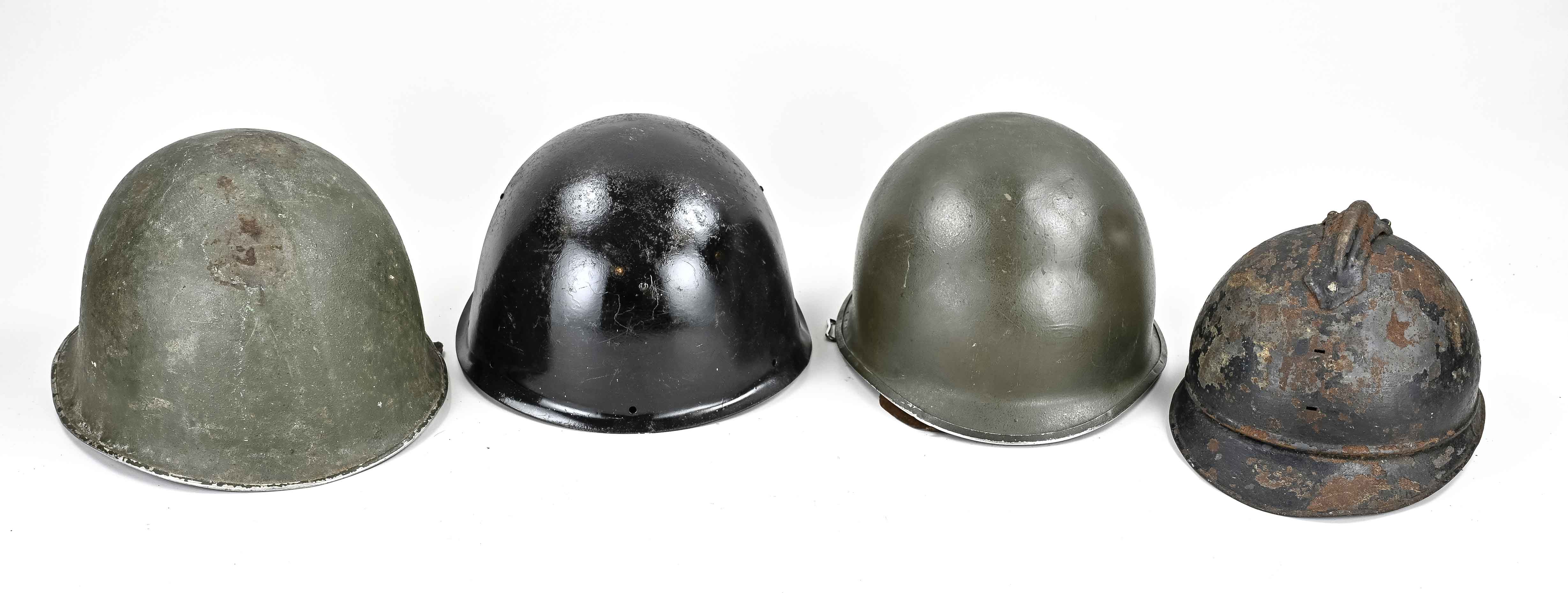 Militaire helmen (4x)