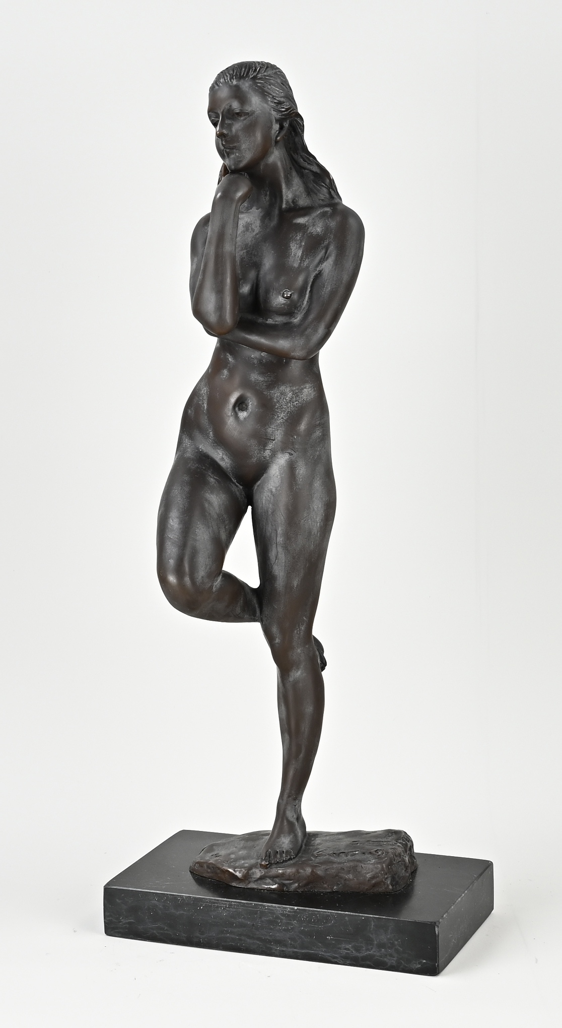 Bronzen figuur, Naakte dame