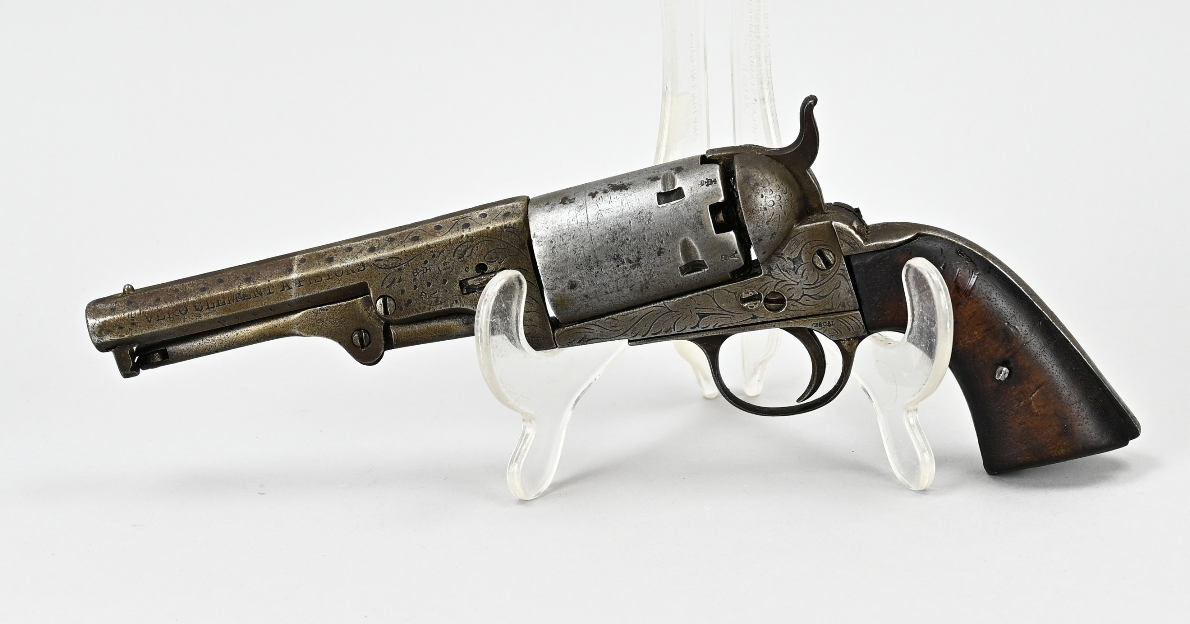 Antieke revolver, Vero Clement